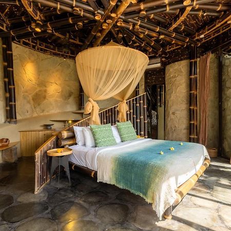 Eclipse House 4Bds Eco Bamboo House Pool Riverview Bringkit المظهر الخارجي الصورة