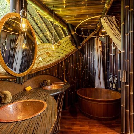 Eclipse House 4Bds Eco Bamboo House Pool Riverview Bringkit المظهر الخارجي الصورة